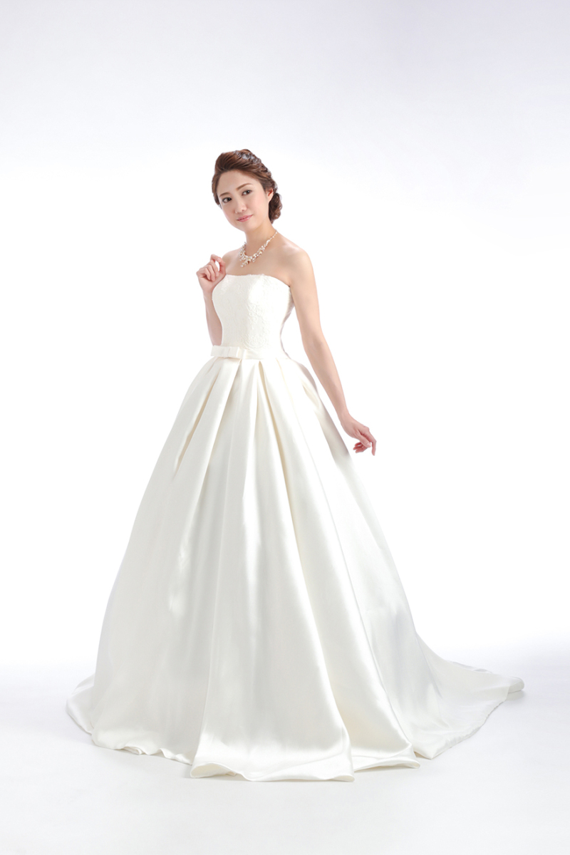 らかんスタジオ仙台東店_ウエディングドレスが豊富