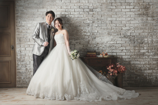 【スタジオ1着×ロケ2着】チャペル／みちのくの杜湖畔公園／荒浜の好きな2ヶ所で撮影♬（写真集・全データ150カット・ムービー付）