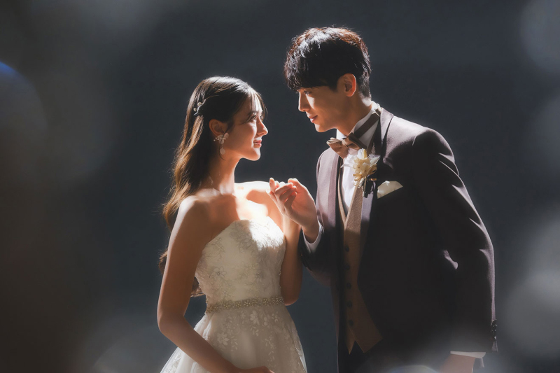 【5〜8月限定！夏の撮影プラン】 衣装2着 追加料金なしで自由に衣装が選べる！ ヘアメイク・全データ100カット付