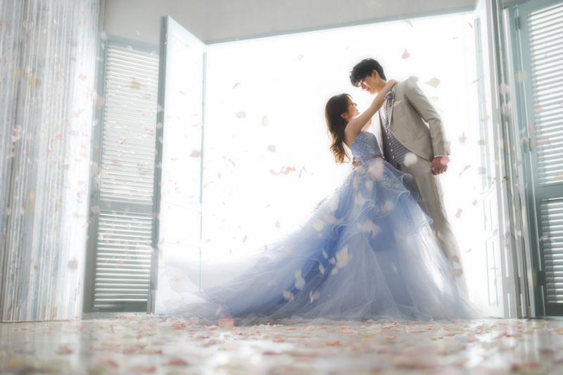 【5〜8月限定！夏の撮影プラン】 衣装2着 追加料金なしで自由に衣装が選べる！ ヘアメイク・全データ100カット付