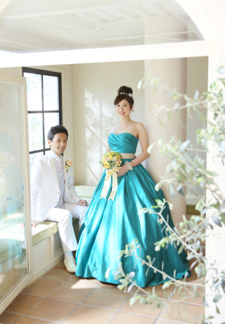 ステキな衣裳にドレス選びも大変です♡