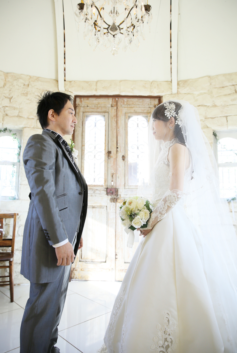 *チャペル内での挙式シーン*