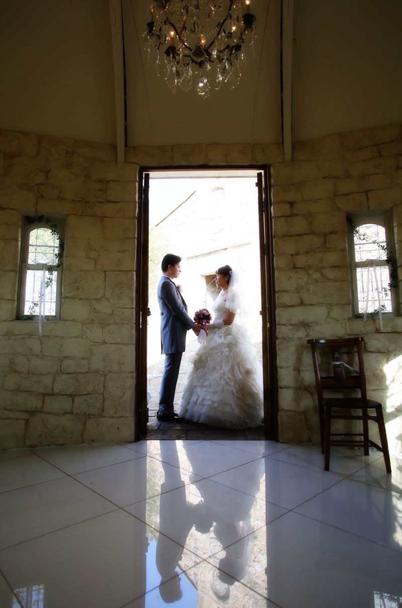 アンティークなミニチャペルが二人を祝福します♪