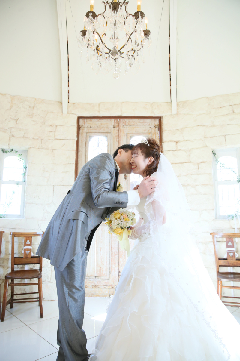 チャペル内でのキスシーン♡