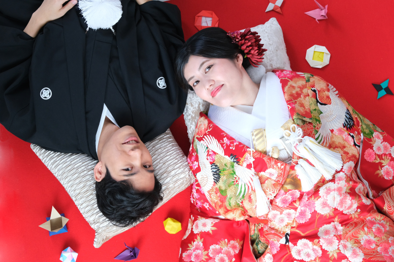 寝転がりポーズ