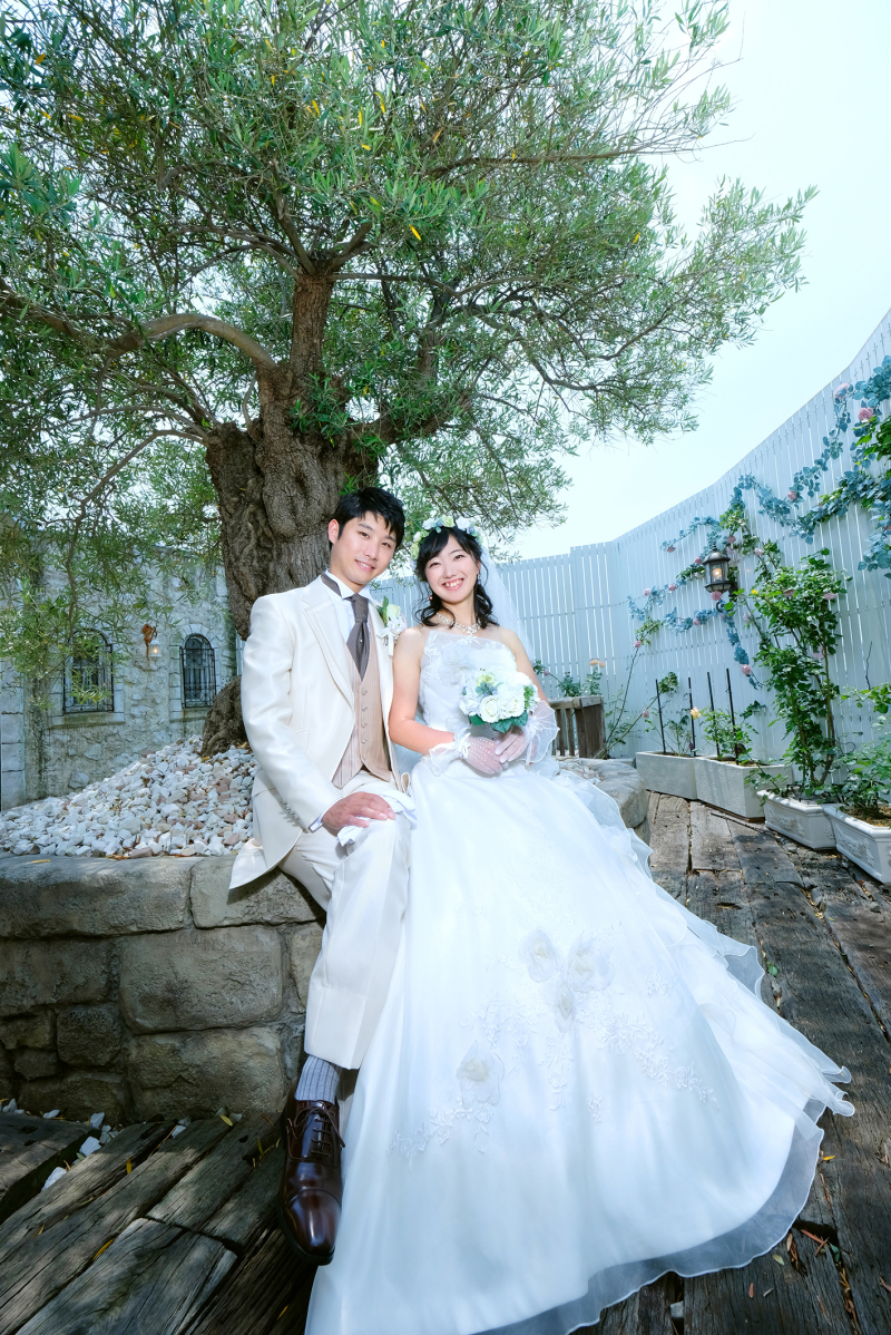 ガーデンスタジオのオリーブとともに