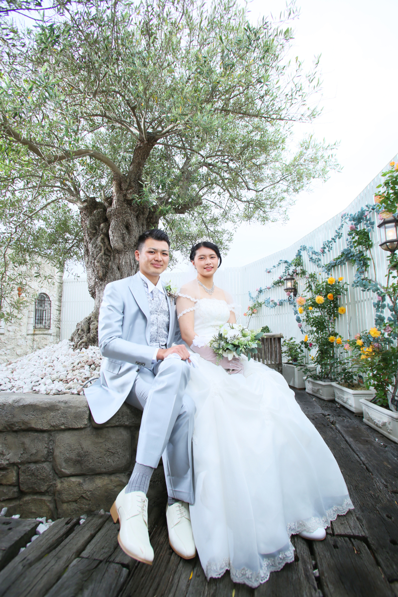 *4Fガーデンスタジオの壁沿いのバラ＊