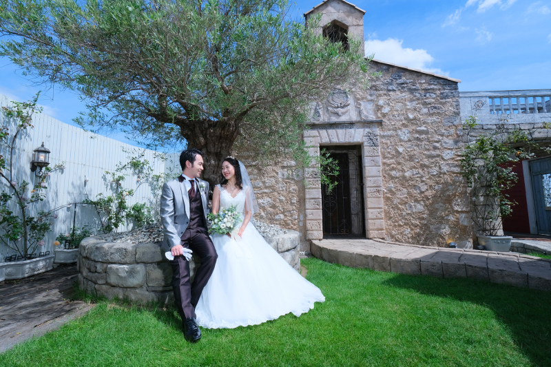 樹齢200年のオリーブで愛を誓う