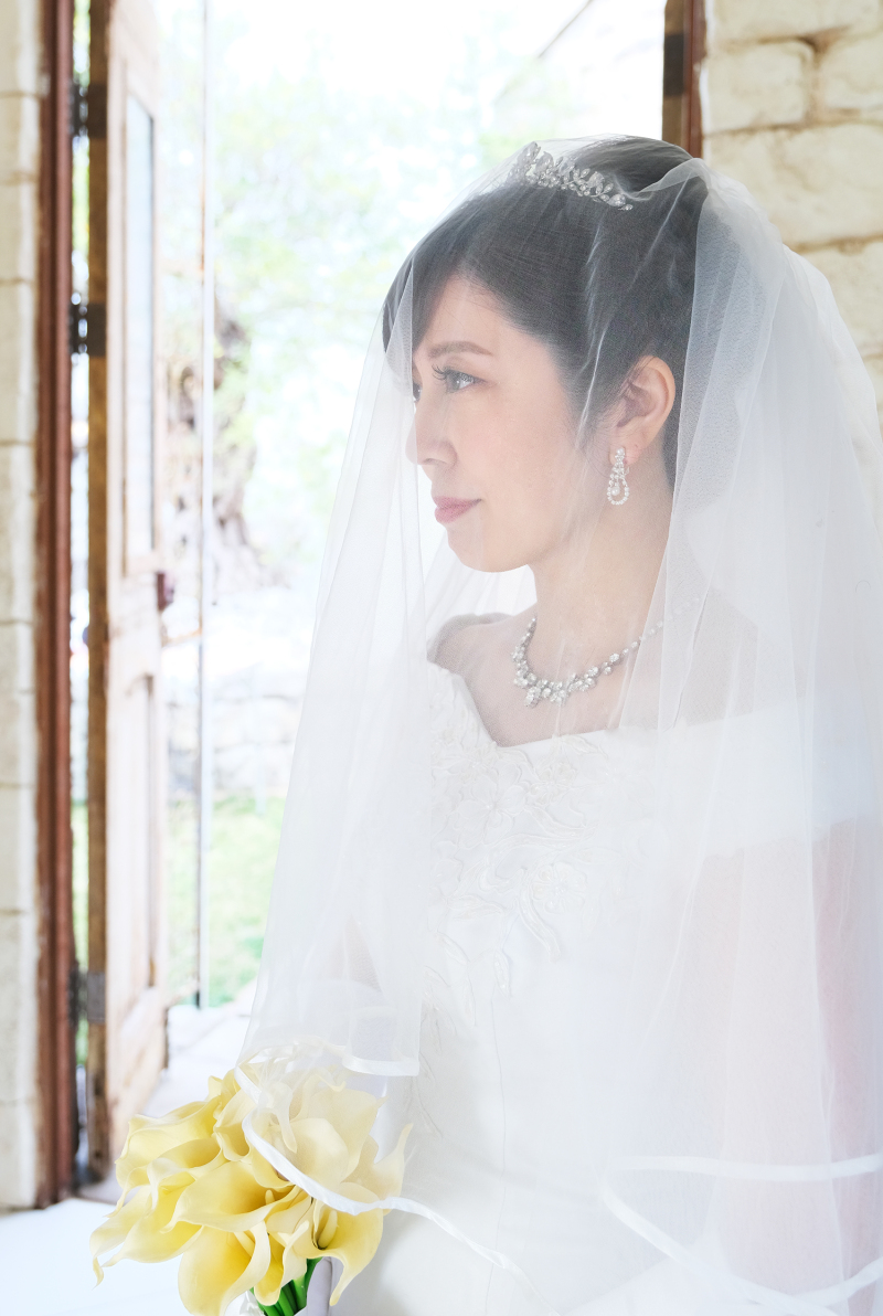 ＊ウエディングドレスでのベール越しシーン＊