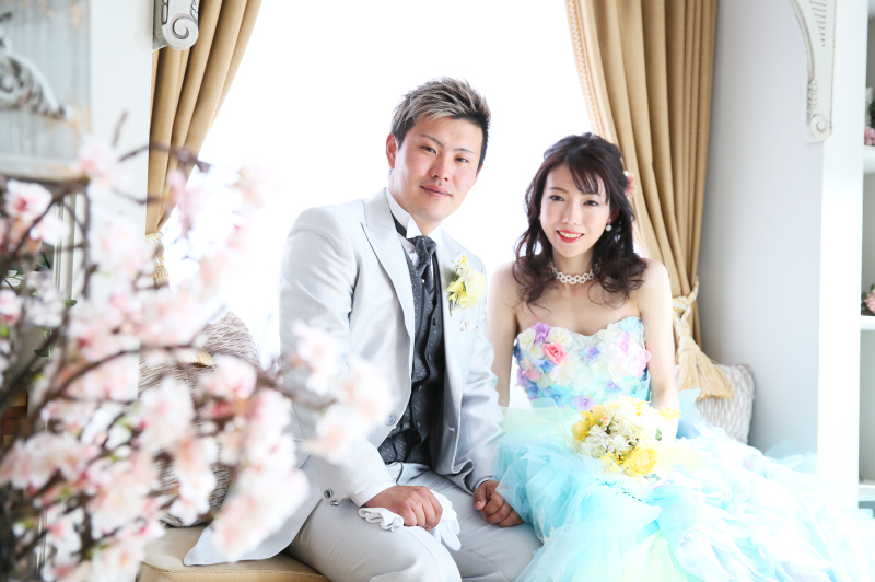 ＊カラードレス座りショット＊