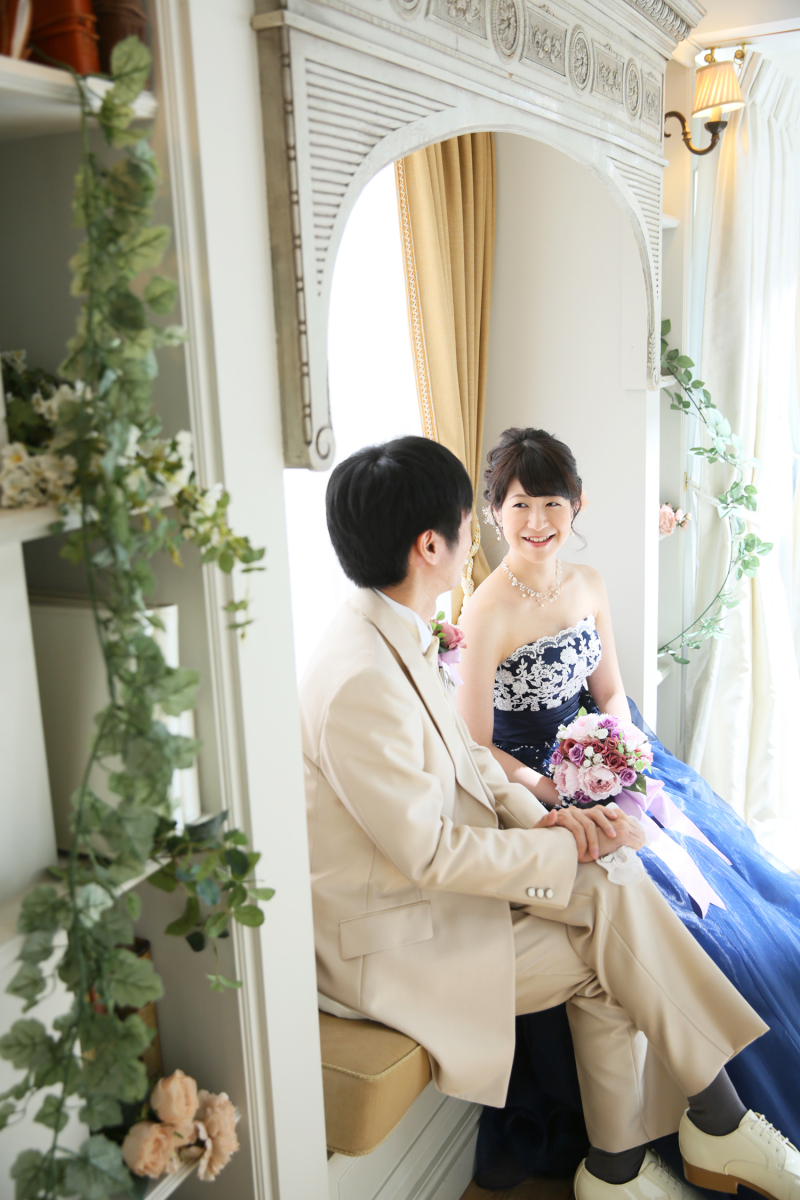 アンティークな窓辺