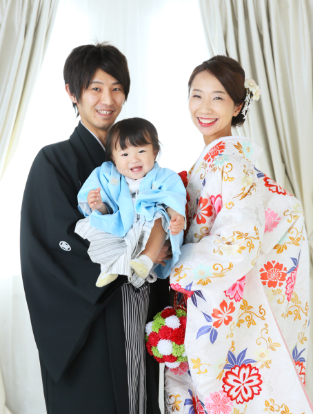 フォトスタジオラヴュー本店_家族・友人を撮影に呼べる