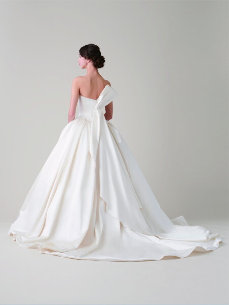 LILIO　大人可愛い2wayスタイルのウェディングドレス♡