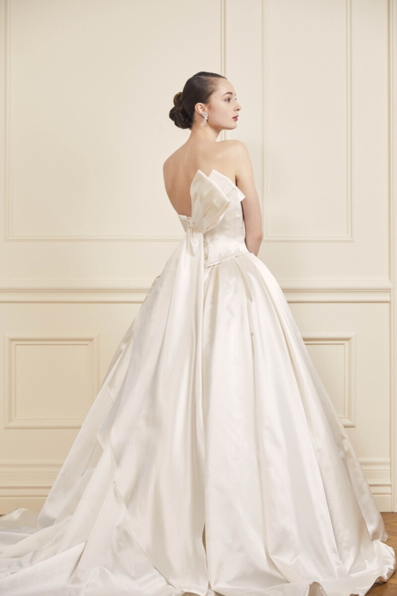 LILIO　大人可愛い2wayスタイルのウェディングドレス♡