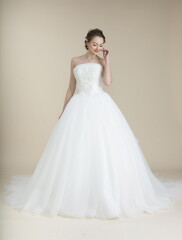 【LUANA-1】8000個の立体的なビージングパーツが魅力