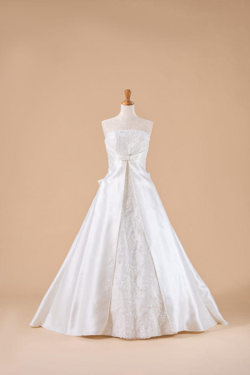 【BF-16】ビジューが贅沢なAラインのシルエットドレス❀