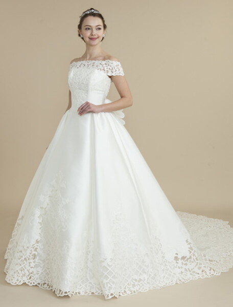 MYRRH（ミルラ）クラシカルなデザインでチャペル撮影に♪