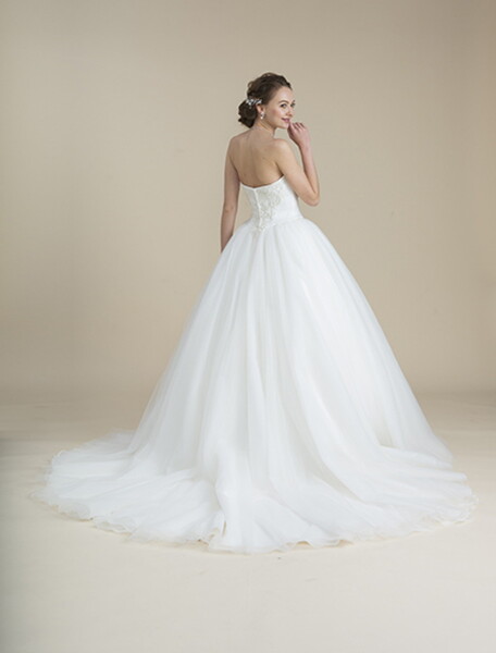 【LUANA-1】8000個の立体的なビージングパーツが魅力