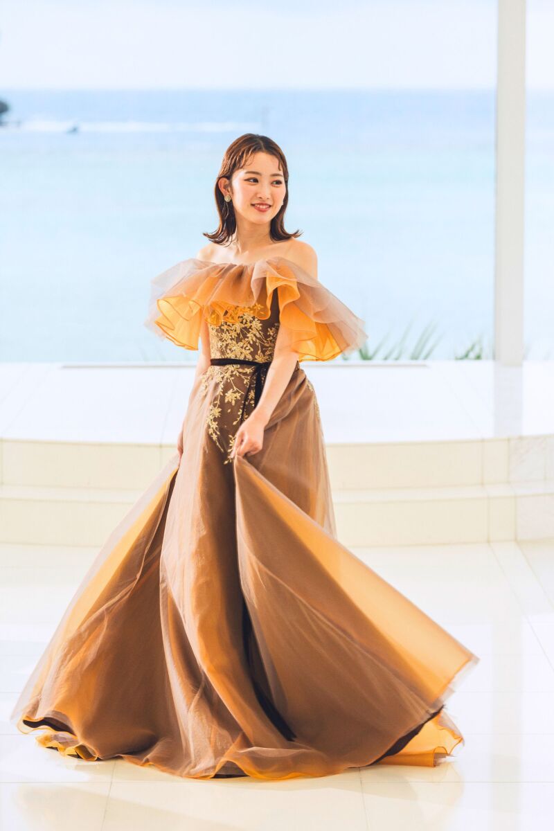 【BROWN】チュールのオフショルは取り外し可能♡