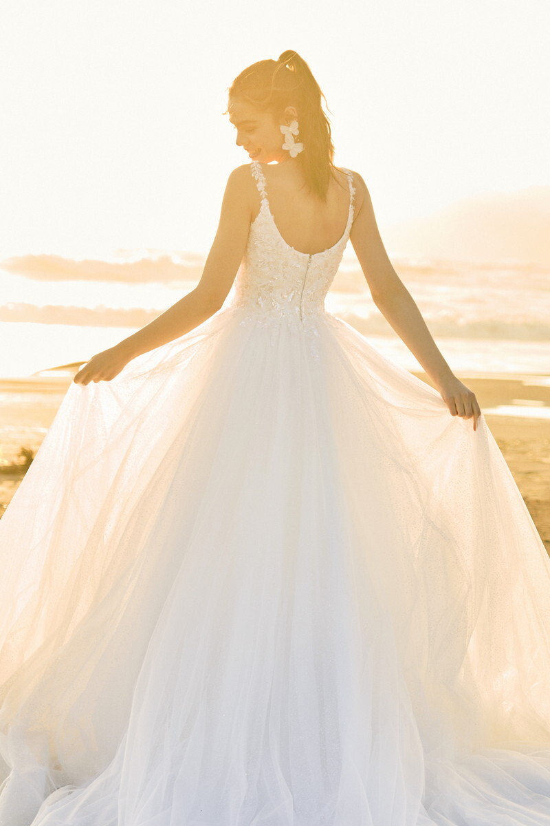 【AMY - エイミー -】グリッターチュールが輝くドレス☆