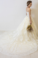 【MB-4】アイボリーの上品なウェディングドレスです♬