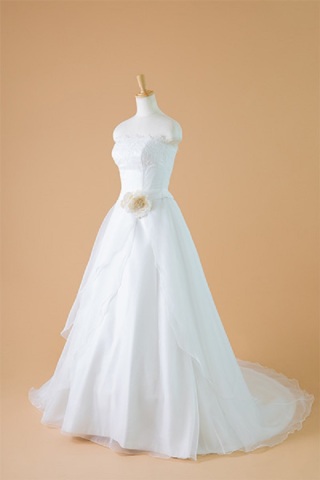 【KS-D3】ESS-168　フリルの胸元が可愛らしい♪