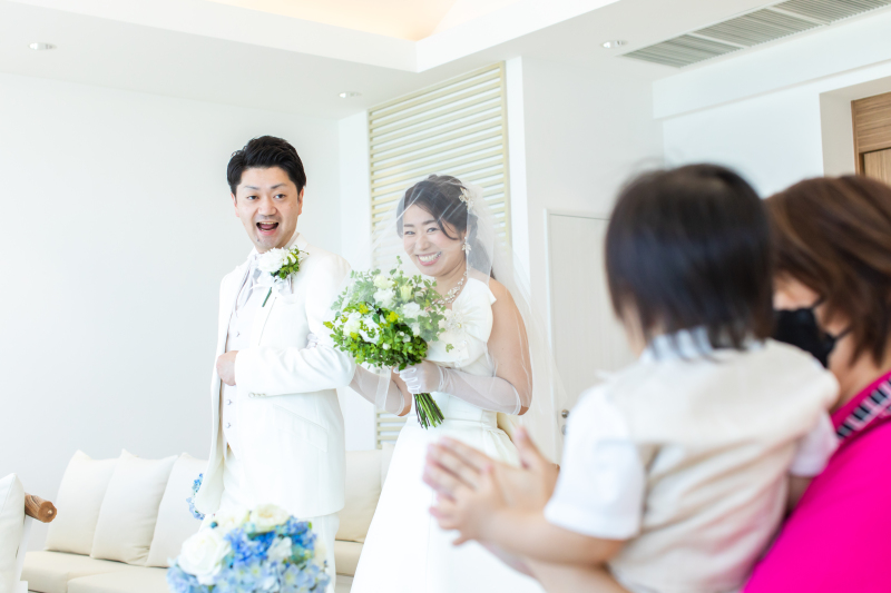 ご結婚式にてご利用のおふたり。