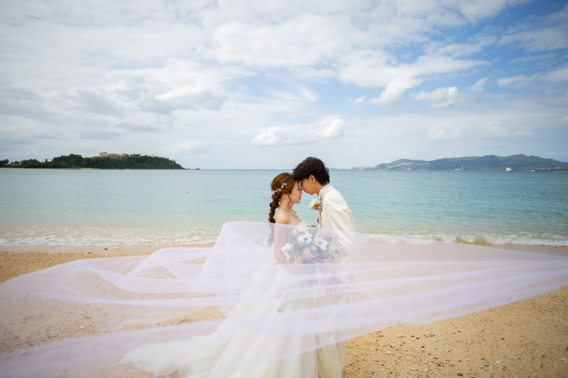 ベールをなびかせて