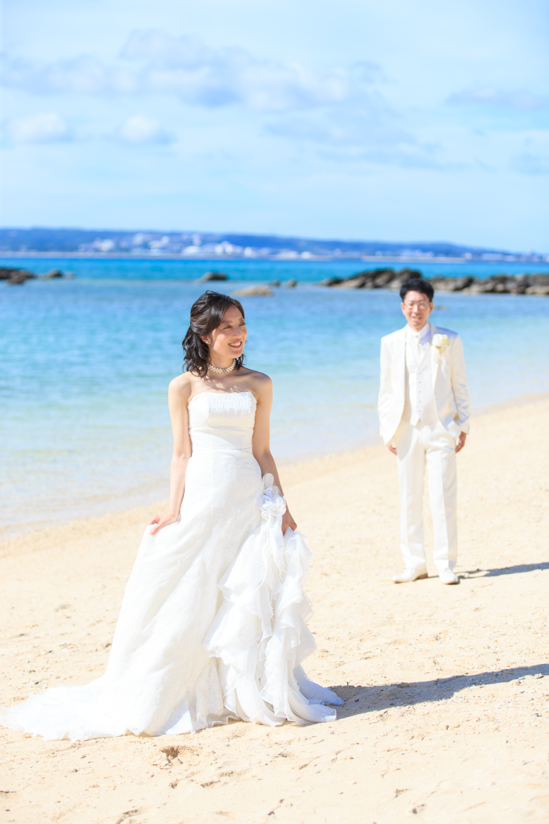 リゾートらしいタキシードと大人可愛いマーメイド