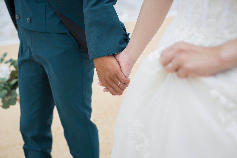 手をつないで・・