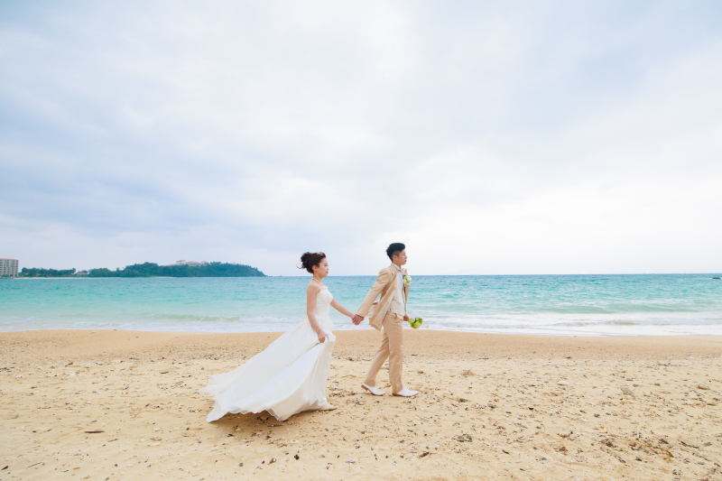 ビーチをゆっくりおさんぽ