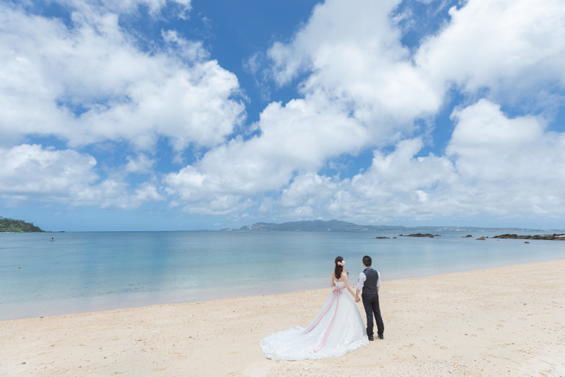 青い空と青い海