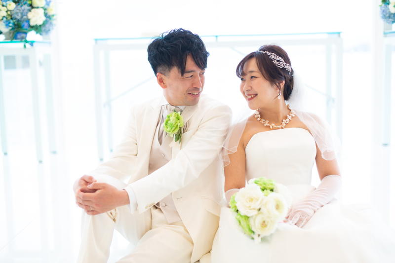 可愛らしいご新婦様と優しいご新郎様♡