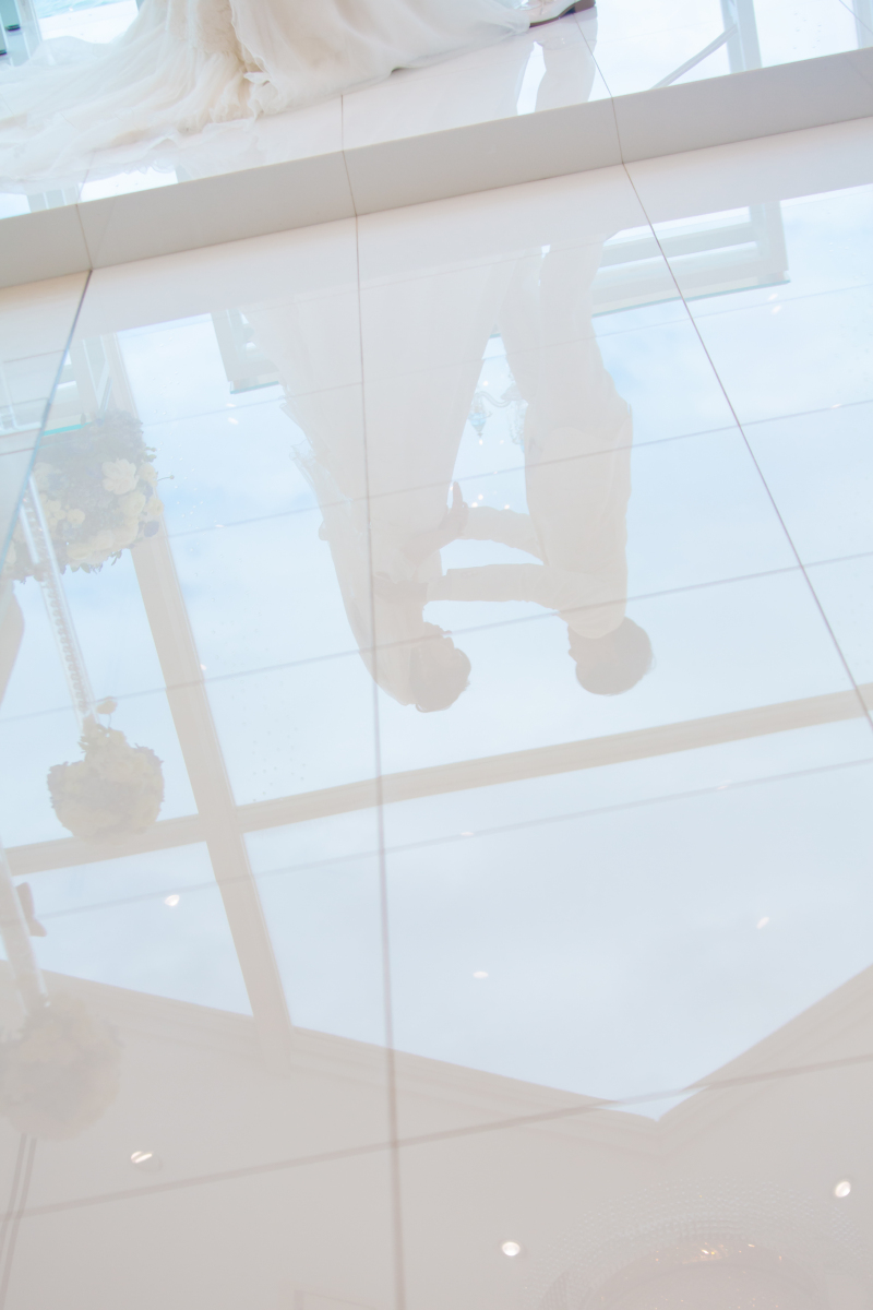 バージンロードに映るのは