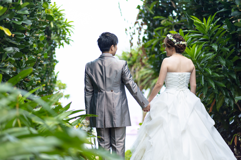 グリーンをバックに