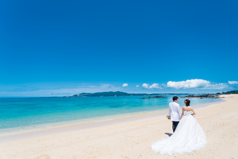 トレーンも長く、お写真映え！