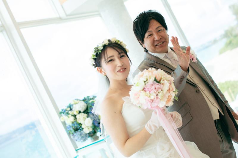 みんなに手を振って!