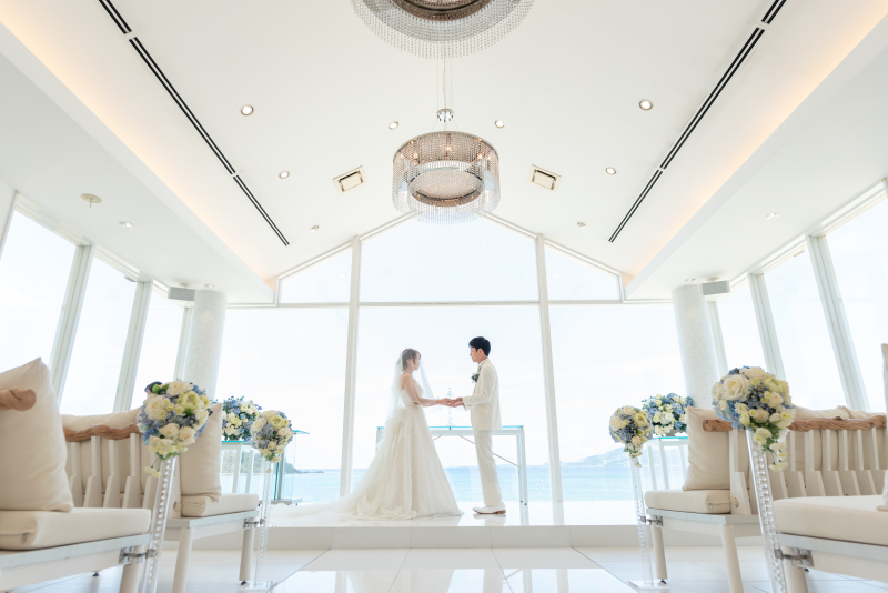 手を取り合って...♡