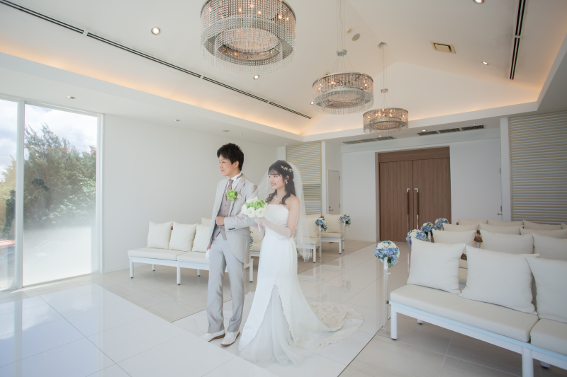 広い海を眺めながら