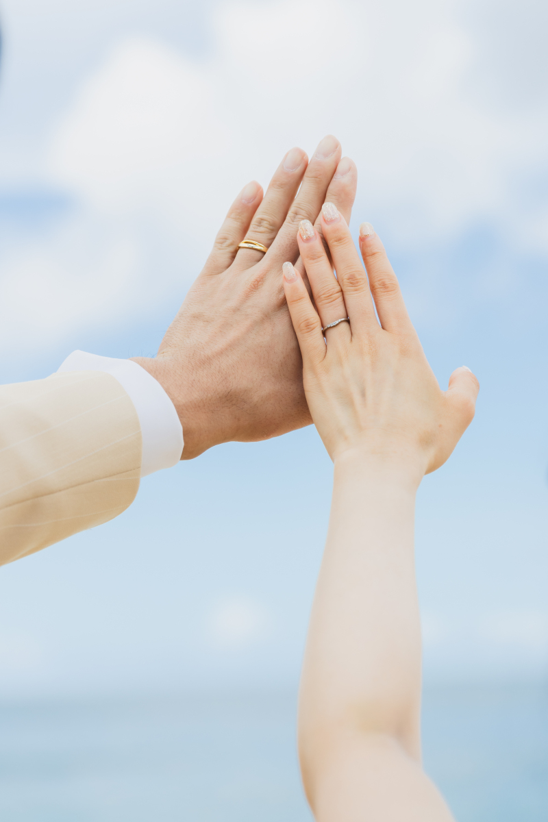 手を取り合って・・・