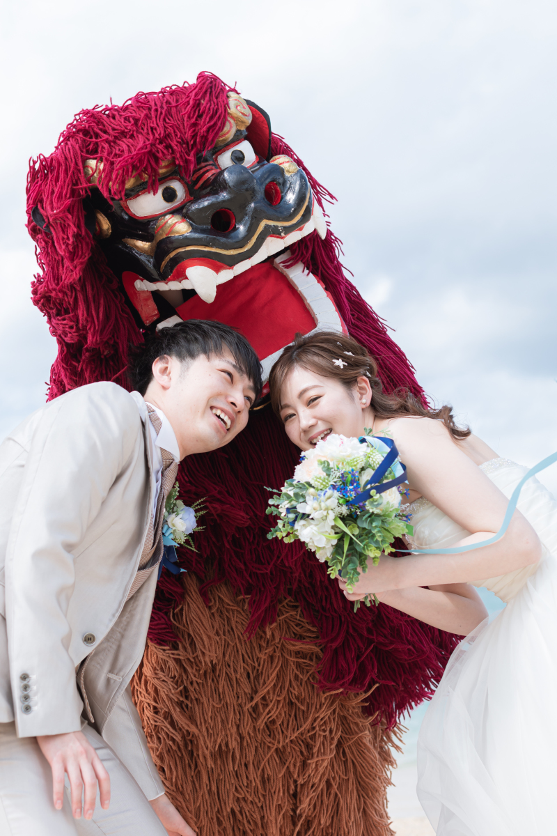 予想外の大きさにびっくり!だけど楽しそうにガブリ