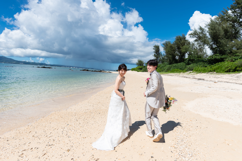 振り返り美男美女