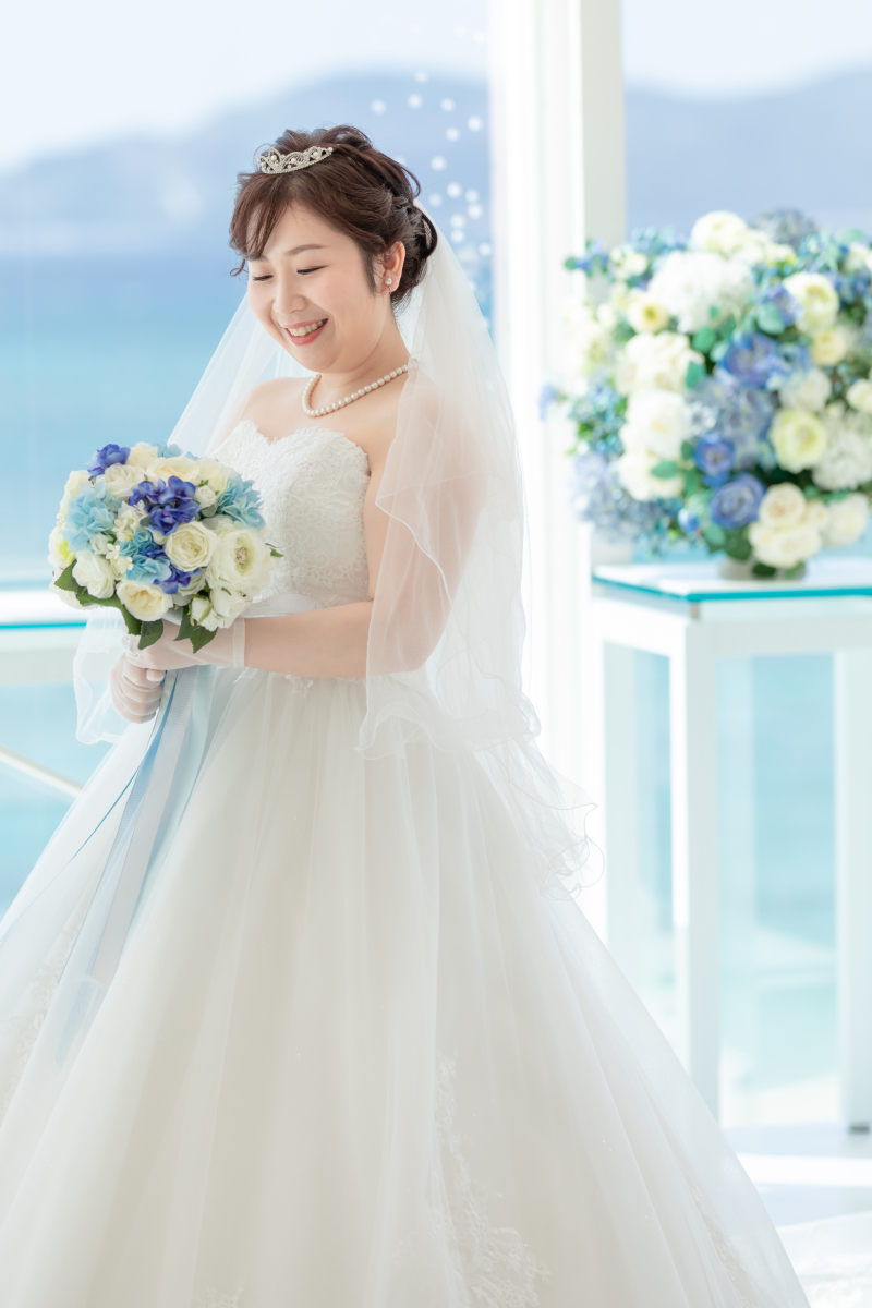 サムシングブルーを連想させる、ブルーのブーケを♪