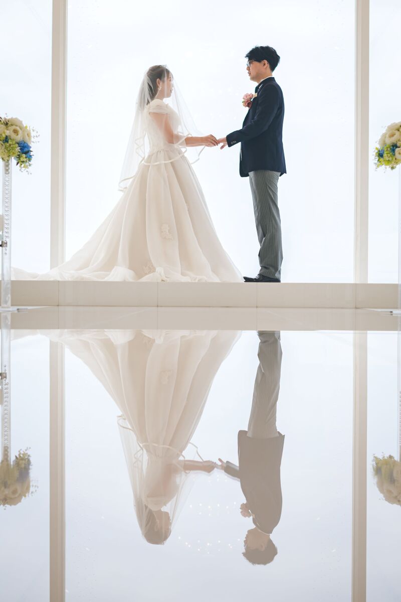 向かい合わせで