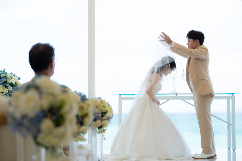 挙式が始まり・・