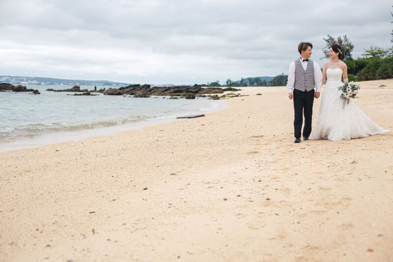 ビーチを歩いて