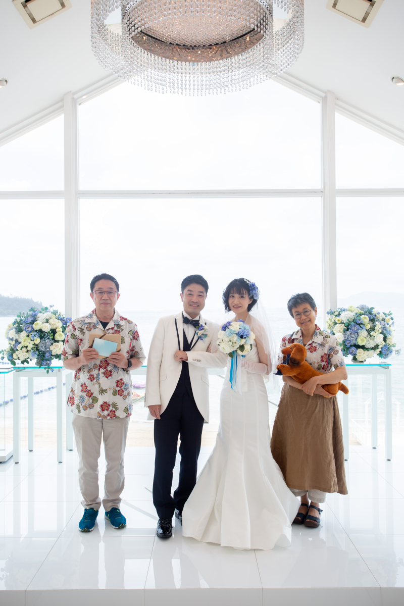 嬉しそうな表情で