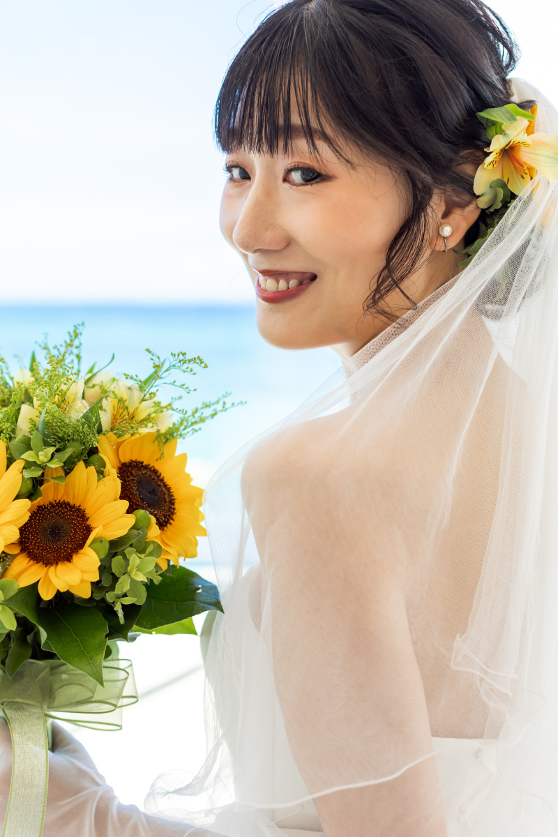 この笑顔の先には、もちろん新郎様です。