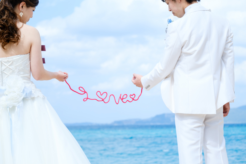 小指に結んだ赤い糸