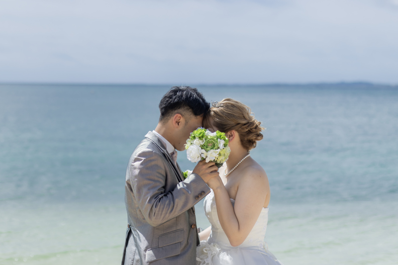 ブーケ顔隠しショット